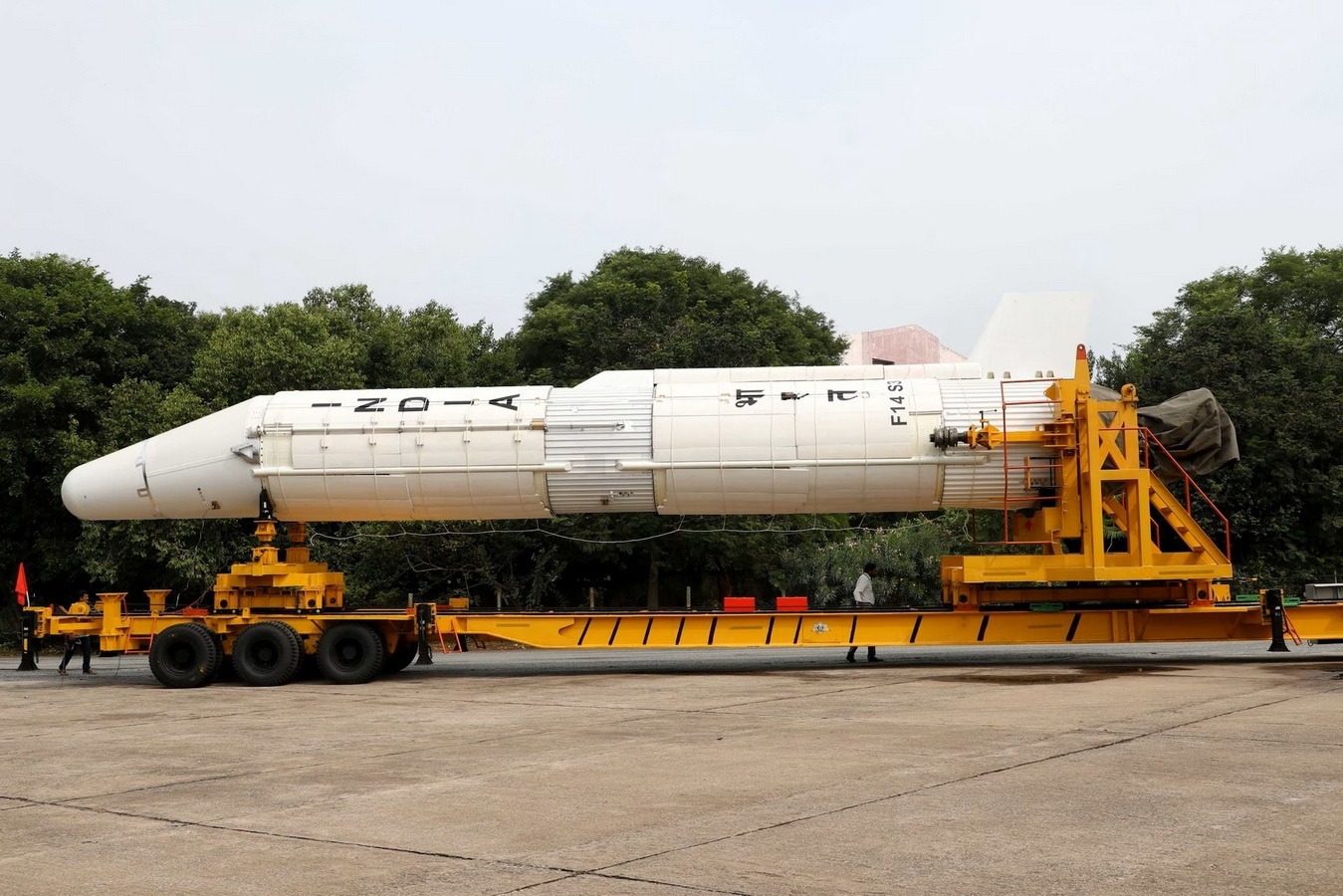 ISRO : మరో కీలక ప్రయోగానికి సిద్ధమైన ఇస్రో .. GSLV-F14