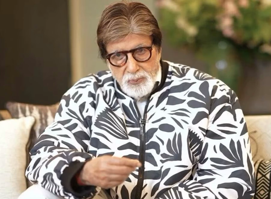 ఫేస్‌బుక్‌లో బిగ్ బీ అమితాబ్ ఎంప్టీ మెసేజెస్