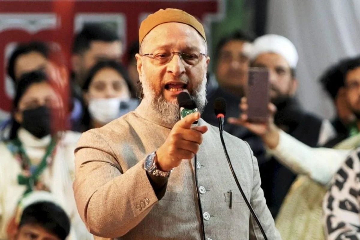 పహల్గామ్ ఉగ్రదాడికి నిరసన.. ఒవైసీ పిలుపుతో, నల్ల బ్యాడ్జీలతో జుమ్మా నమాజ్