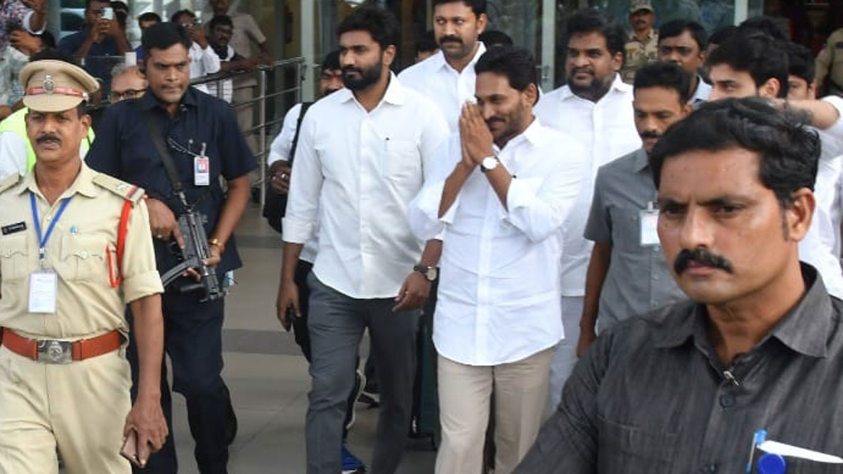 వైఎస్ జగన్‌కు జడ్ ప్లస్ సెక్యూరిటీ.. ఏపీ హైకోర్టు కీలక ఆదేశాలు