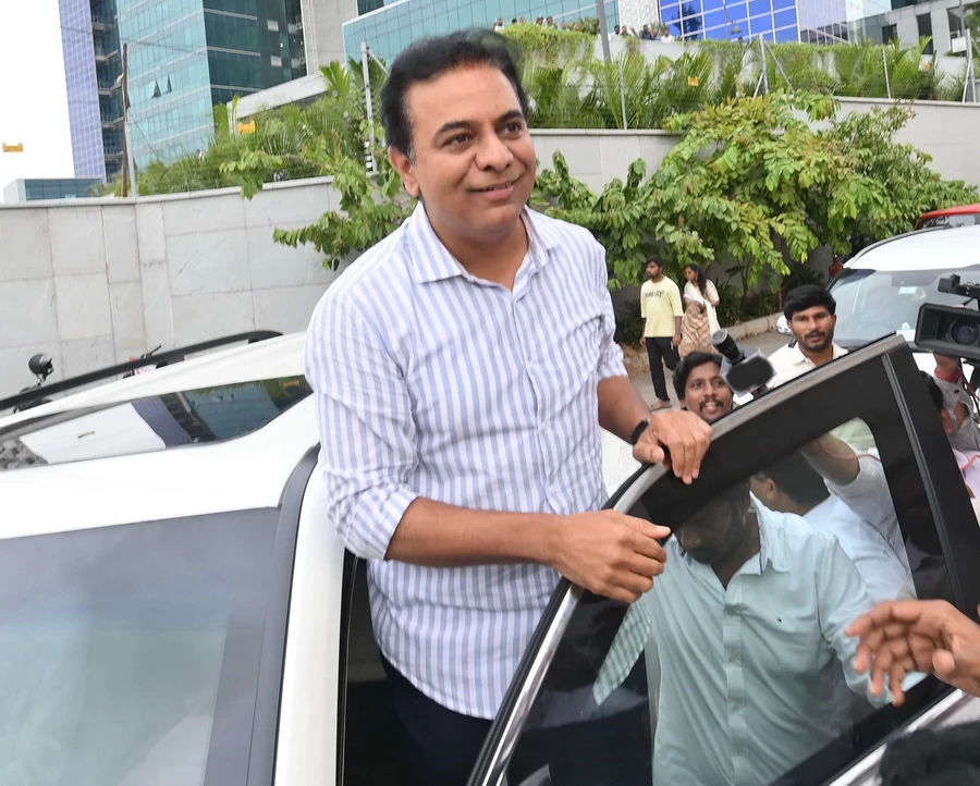 స్థానిక సంస్థల ఎన్నికల కోసమే డైవర్షన్- కేటీఆర్