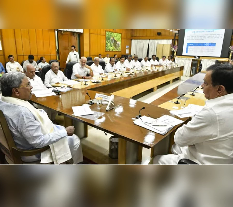 కొన్ని పథకాల్లో ముస్లింలకు 15 శాతం రిజర్వేషన్లు- కర్ణాటక