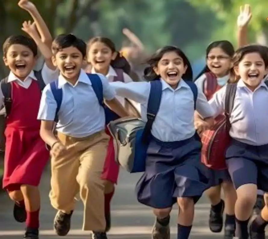 విశాఖలోని పాఠశాలలకు రెండు రోజులు సెలవులు