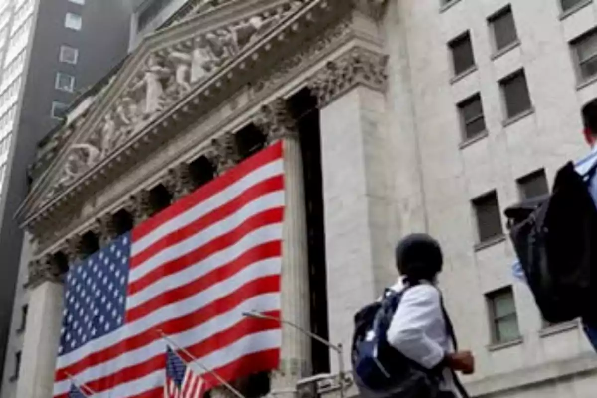 అమెరికా వీసా ఇంటర్వ్యూ మినహాయింపుల్లో మార్పులు..