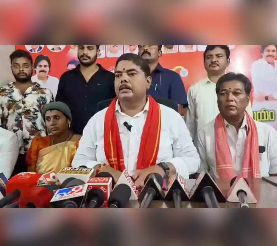 హరిహర వీరమల్లు విజ‌యం కోసం పనిచేయండి.. జ‌న‌సేన కార్యకర్తలకు ఎమ్మెల్సీ పిలుపు