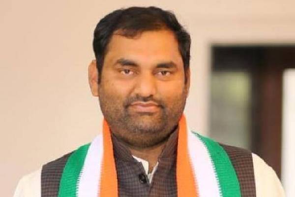 తెలంగాణలో చంద్రబాబు కోవర్టులు..కాంగ్రెస్ MLA