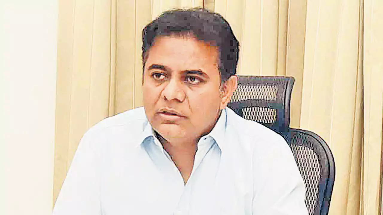 పాలన గాలికి.. ప్రగతి కాటికి.. ఇందిరమ్మ రాజ్యంలో ఇంటింటికీ మద్యం: కేటీఆర్‌