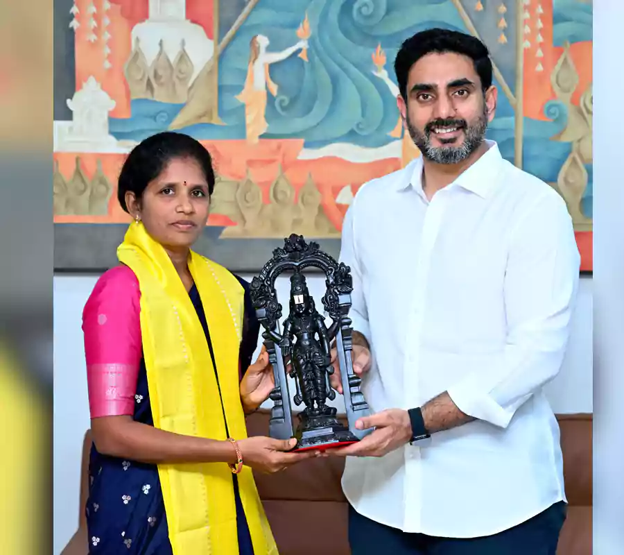 టీచర్ల సలహాలతోనే పాఠశాలల్లో సంస్కరణలు- నారా లోకేష్