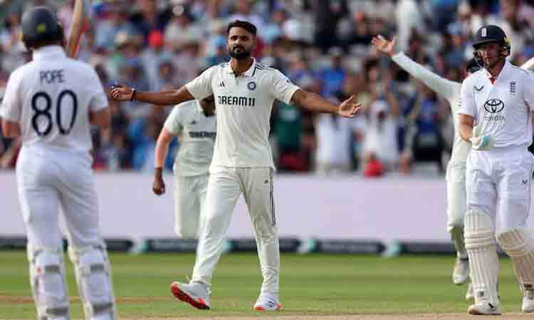 విజయానికి చేరువలో భారత్.. కష్టాల్లో ఇంగ్లండ్