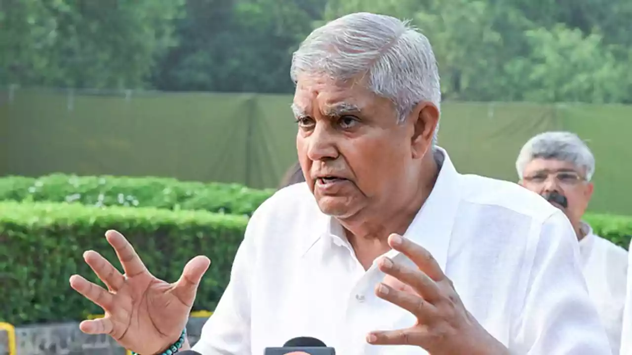 ఉపరాష్ట్రపతి సంచలన నిర్ణయం..పదవికి జగదీప్ ధన్‌ఖర్‌ రాజీనామా