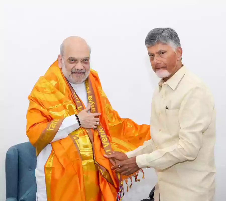 కేంద్రమంత్రి అమిత్‌షాతో సీఎం చంద్రబాబు భేటీ..