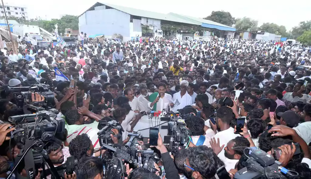 రాష్ట్రంలో రైతుల పరిస్థితి దారుణంగా మారింది?: జగన్