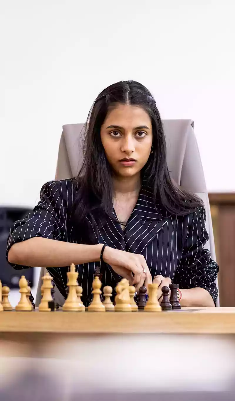 దివ్య దేశ్‌ముఖ్ … ఛాంపియన్