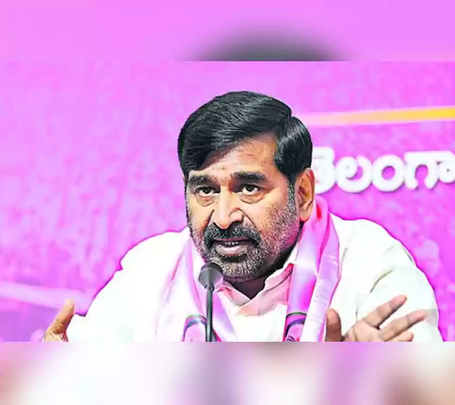 ఓ మంత్రి ఫోన్ మార్చేసి డబ్బా ఫోన్ వాడుతున్నాడు: జగదీష్ రెడ్డి