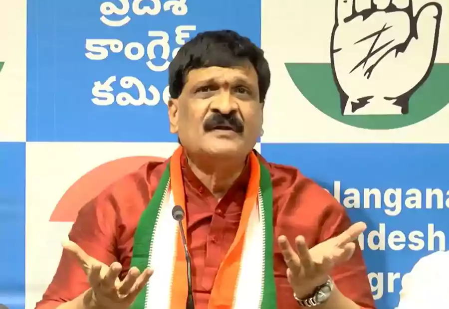 కెటిఆర్… నీ జీవితంలో సిఎం కాలేవు: హనుమంతరావు