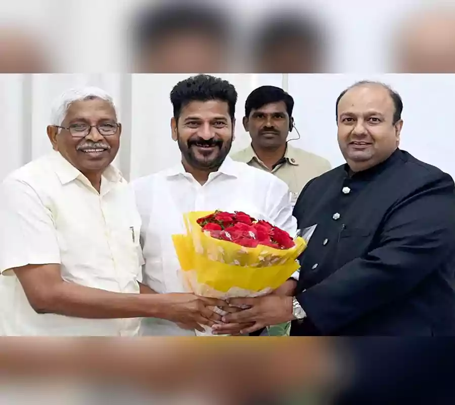 ఎమ్మెల్సీలుగా కోదండరామ్‌, అమీర్‌ అలీఖాన్‌ నియామకంపై స్టే