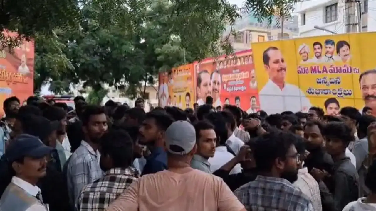 జూనియర్ ఎన్టీఆర్‌ను తిట్టినట్టుగా ఆడియో వైరల్… టీడీపీ ఎమ్మెల్యే ఆఫీసును ముట్టడించిన ఫ్యాన్స్