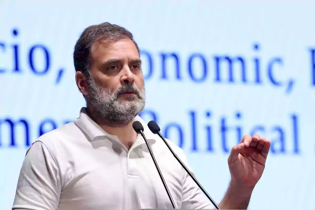 ఎన్నికల కమిషన్ పనిచేస్తోందా?.. గత ఎన్నికల్లో భారీగా ఓటర్ల తారుమారు