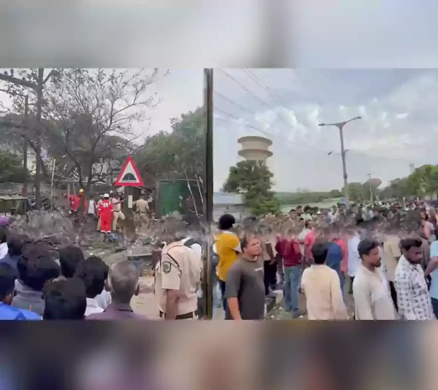 విశాఖలో ఘోర ప్రమాదం.. గ్యాస్ సిలిండర్ పేలి ముగ్గురు మృతి