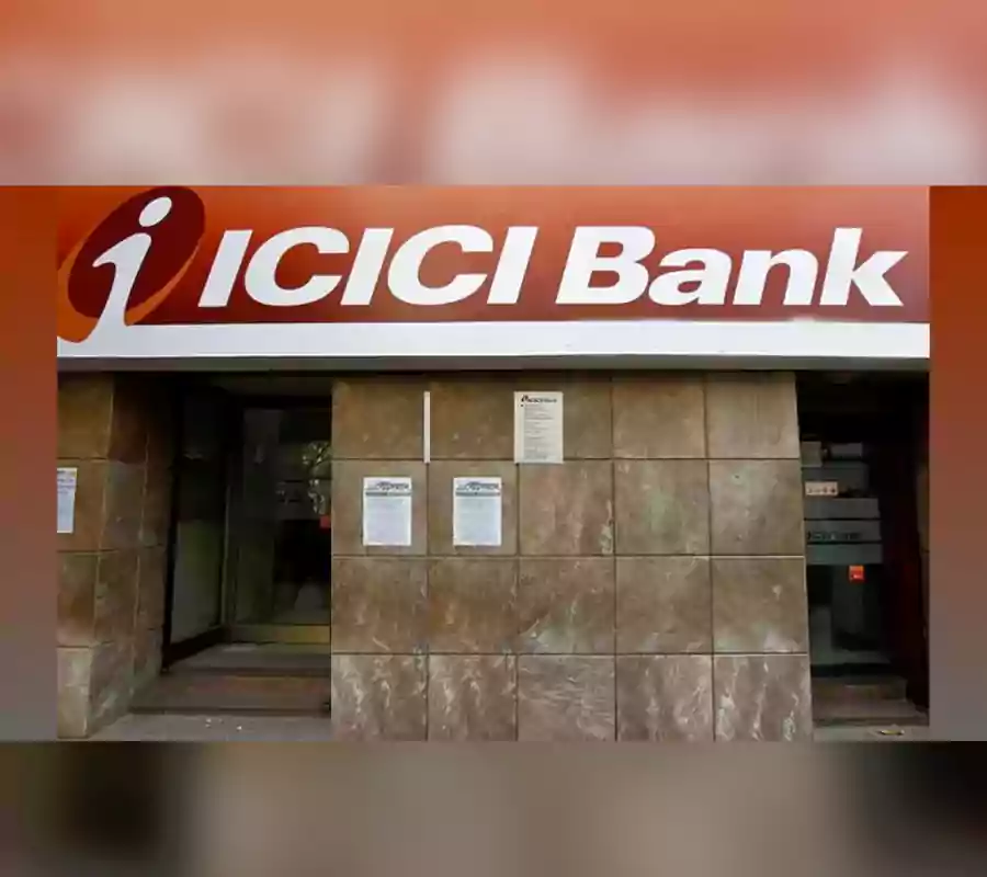 వెనక్కి తగ్గిన ఐసీఐసీఐ బ్యాంక్‌.. అకౌంట్లో మినిమమ్‌ బ్యాలెన్స్‌ పరిమితి తగ్గింపు!
