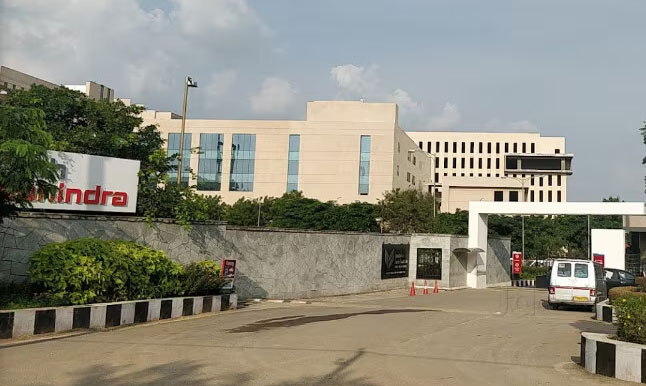 హైదరాబాద్ మహీంద్రా వర్సిటీలో డ్రగ్స్ కలకలం