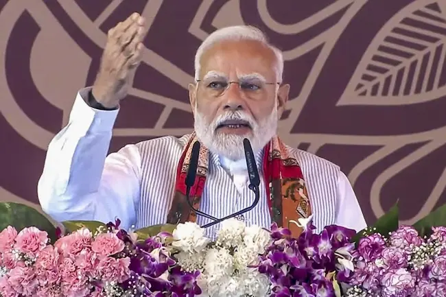 జైలు నుంచి ఎందుకు ప్ర‌భుత్వాన్ని న‌డ‌పాలి .. ప్ర‌ధాని మోదీ