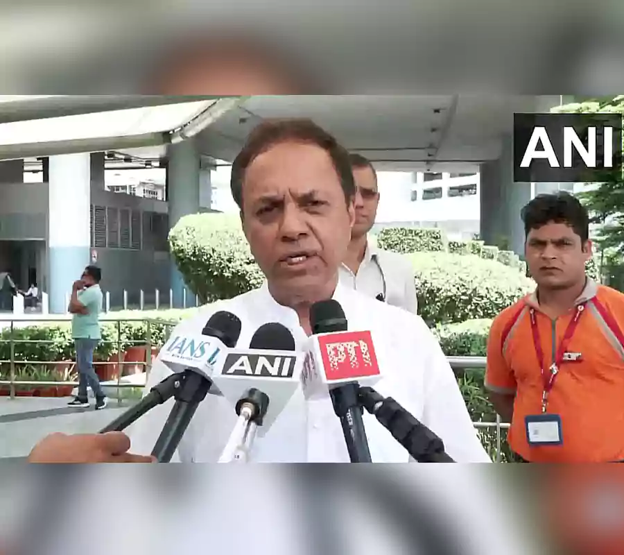 ఉప‌రాష్ట్ర‌ప‌తి ఎన్నిక‌కు బీఆర్ఎస్ దూరం: ఎంపీ సురేశ్ రెడ్డి