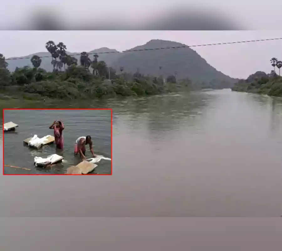 కాలువలో కాలుజారి పడి వదినా, మరదలు మృతి
