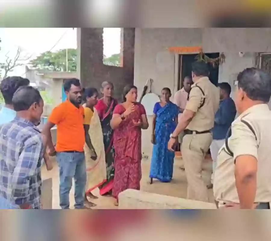 గణపతి చందా ఇవ్వలేదని నాలుగు కుటుంబాల బహిష్కరణ..