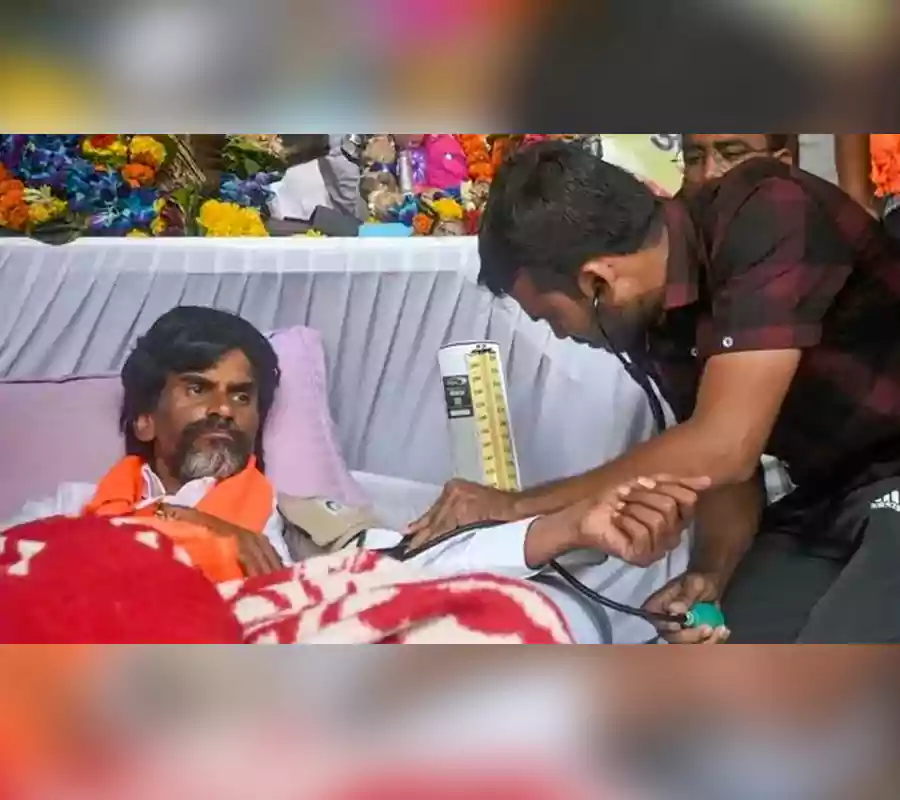 దిగొచ్చిన ప్రభుత్వం.. ముగిసిన మనోజ్ జరాంగే ఆందోళన