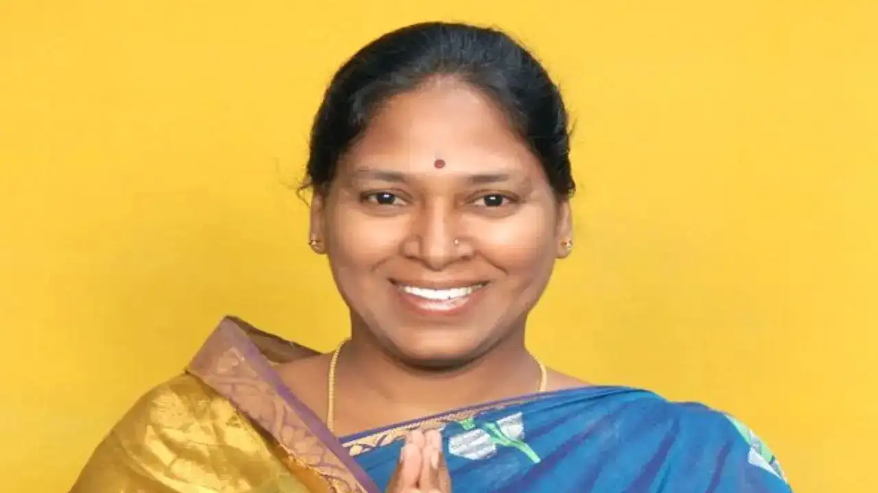 బీజేపీలో చేరిన మాజీ ఎమ్మెల్సీ సునీత… వైసీపీకి రాజీనామా చేసిన ఏడాదికి