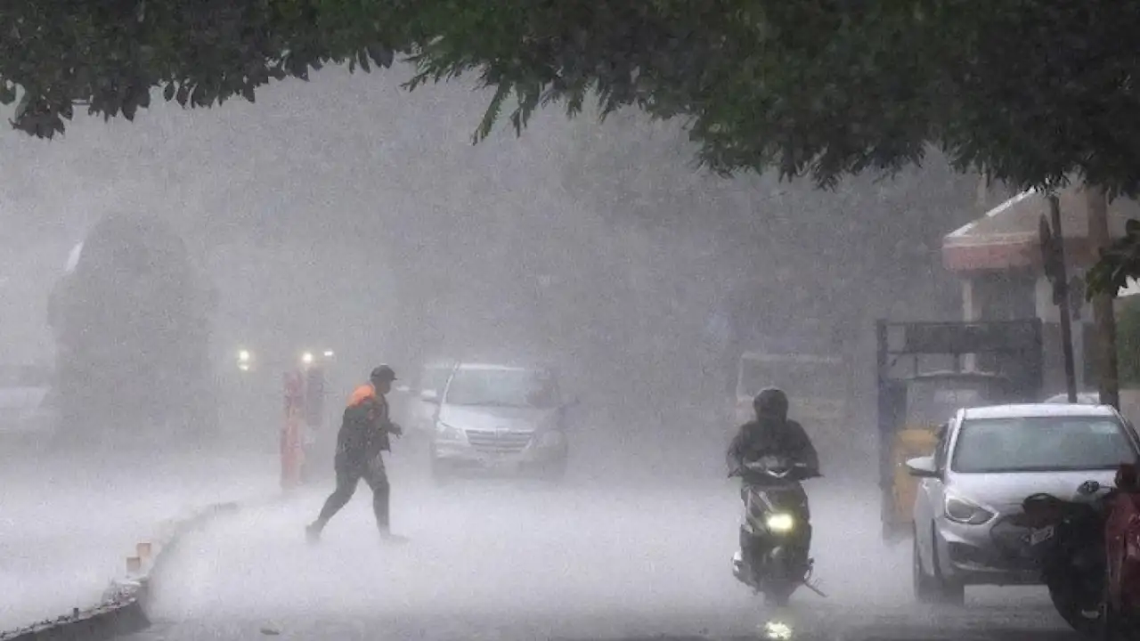 3 రోజుల పాటు వర్షాలు.. ఈ జిల్లాల్లో పిడుగులు పడే అవకాశం