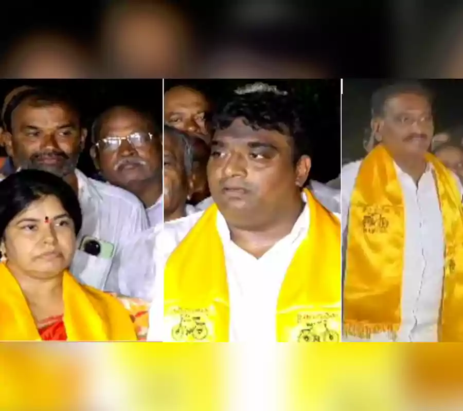 వైసీపీకి బిగ్‌షాక్‌.. చంద్రబాబు సమక్షంలో టీడీపీలో చేరిన ముగ్గురు ఎమ్మెల్సీలు