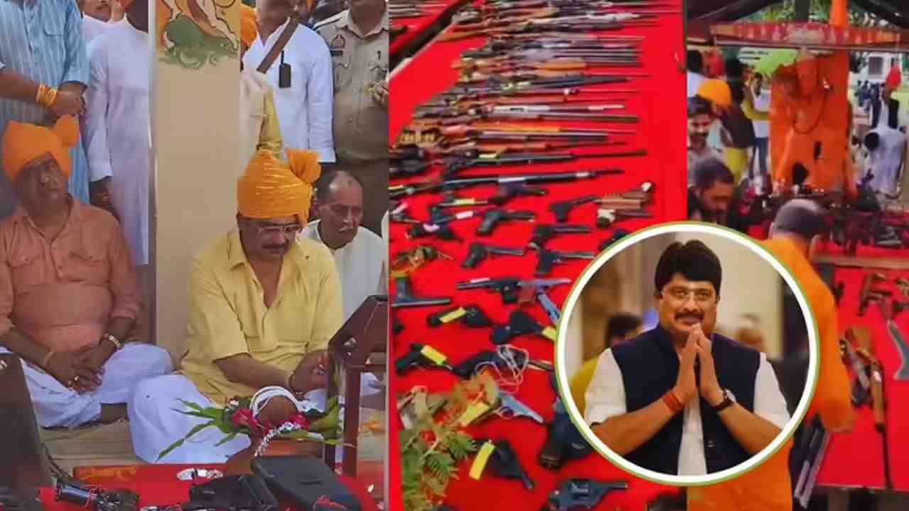 ఆయుధ పూజనా?.. వెపన్స్ దుకాణమా..?