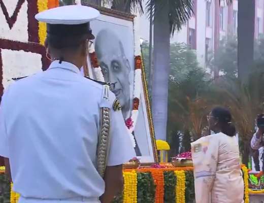 సర్దార్ వల్లభ్ భాయ్ పటేల్ 150వ జయంతి- నివాళులర్పించిన రాష్ట్రపతి