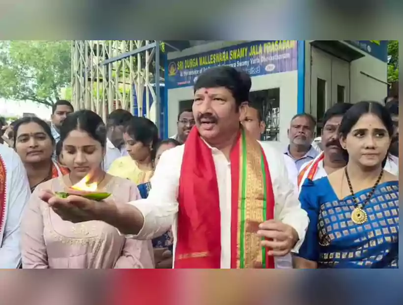 నకిలీ మద్యం కేసులో ఆరోపణలు నిరూపిస్తేదుర్గమ్మ పాదాల వద్ద ఉరేసుకుంటా: జోగి రమేష్