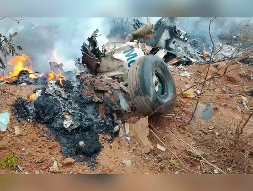 కెన్యాలో కూలిన విమానం.. 12 మంది మృతి