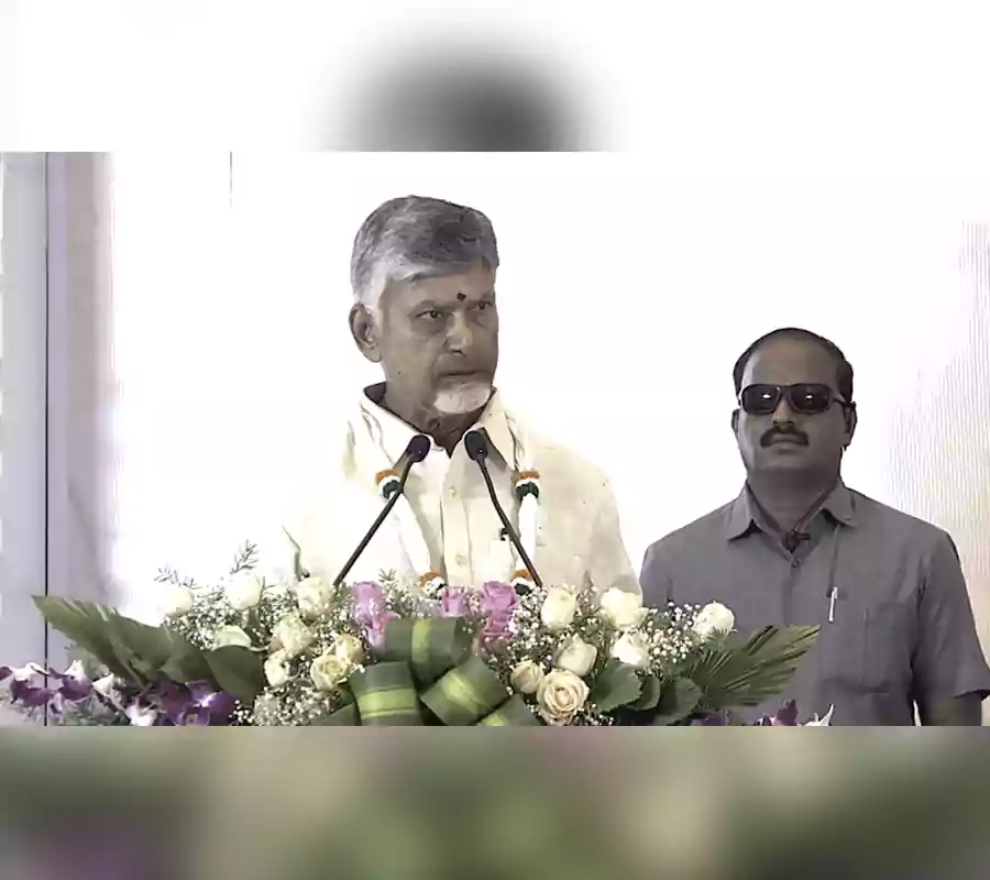 విజయవాడలో ఖాదీ సంత కార్యక్రమం.. ముఖ్య అథితిగా హాజరైన సీఎం చంద్రబాబు