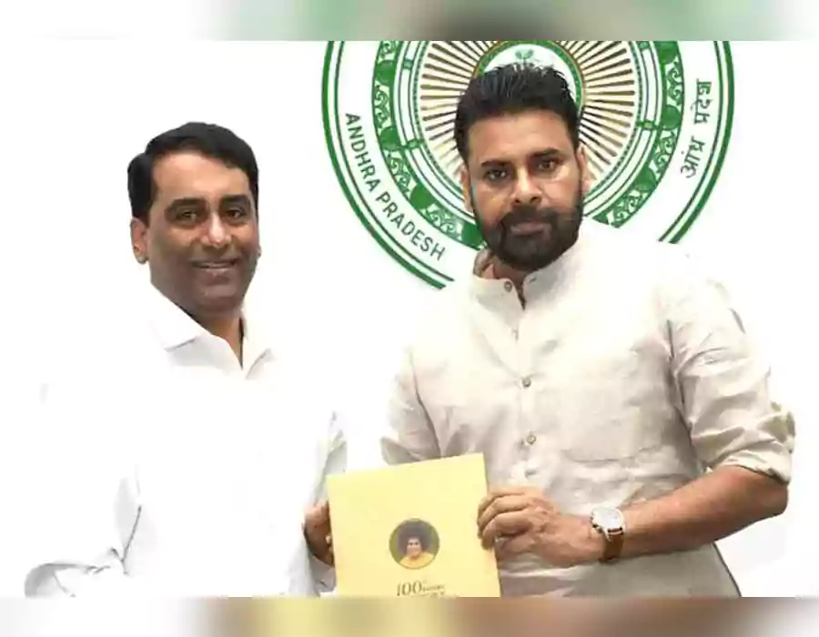 పుట్టపర్తి రోడ్ల అభివృద్ధికి 30 కోట్లు మంజూరు: పవన్ కల్యాణ్