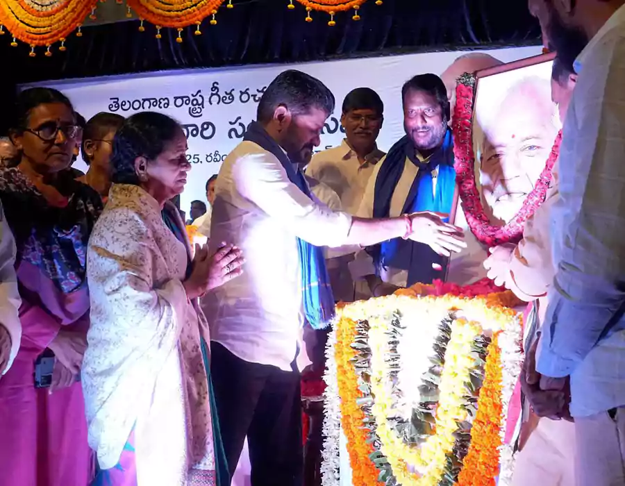 కవి, దివంగత శ్రీ అందెశ్రీ ఒక కోహినూర్ వజ్రం: సీఎం రేవంత్ రెడ్డి
