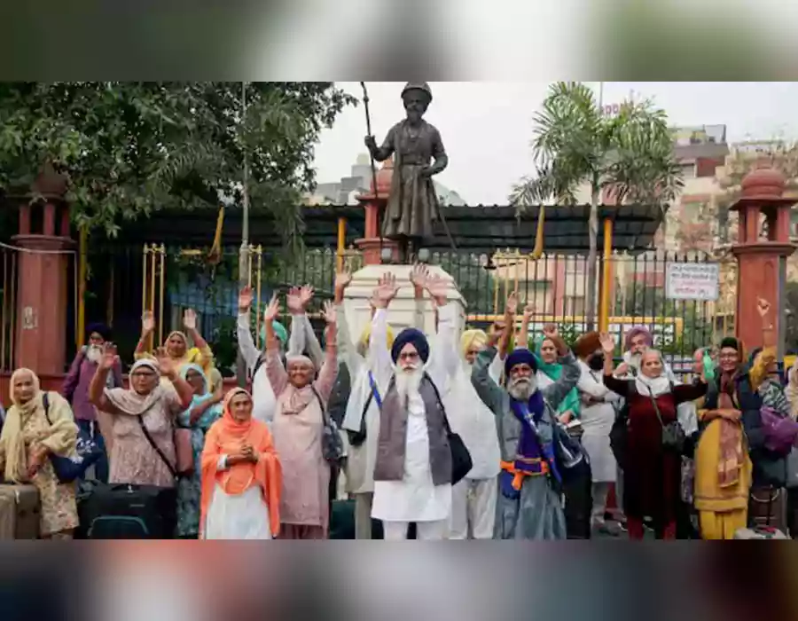 భారతీయ హిందువులను.. వెనక్కి పంపిన పాక్‌