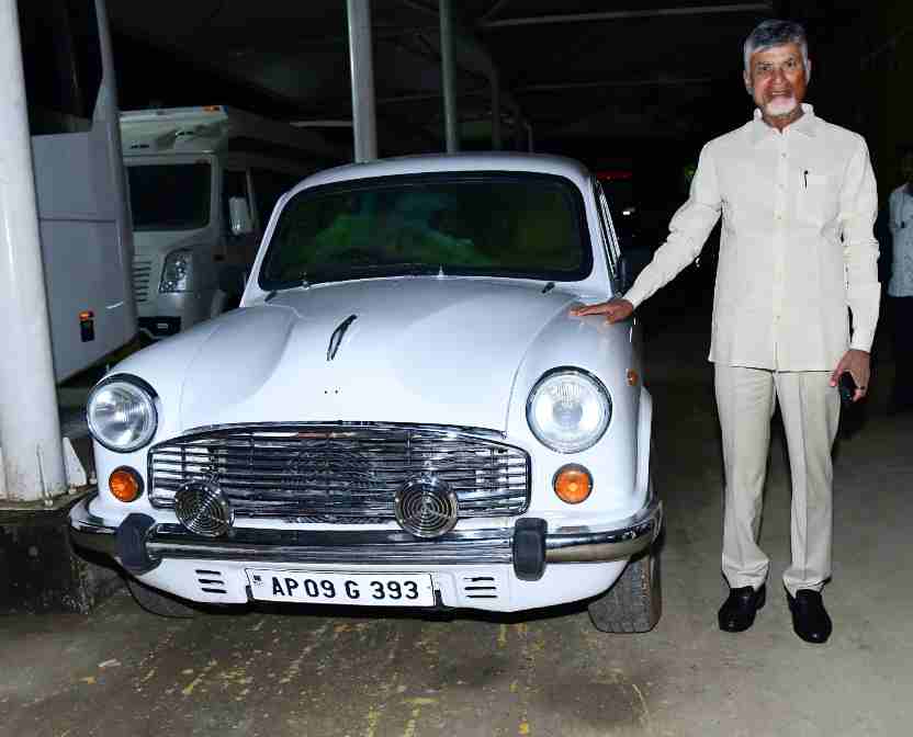 విత్ మై ఓల్డ్ ఫ్రెండ్’ అంటూ చంద్రబాబు ఇంట్రెస్టింగ్ ట్వీట్.. ‘కారు’ కోసమేనా..?