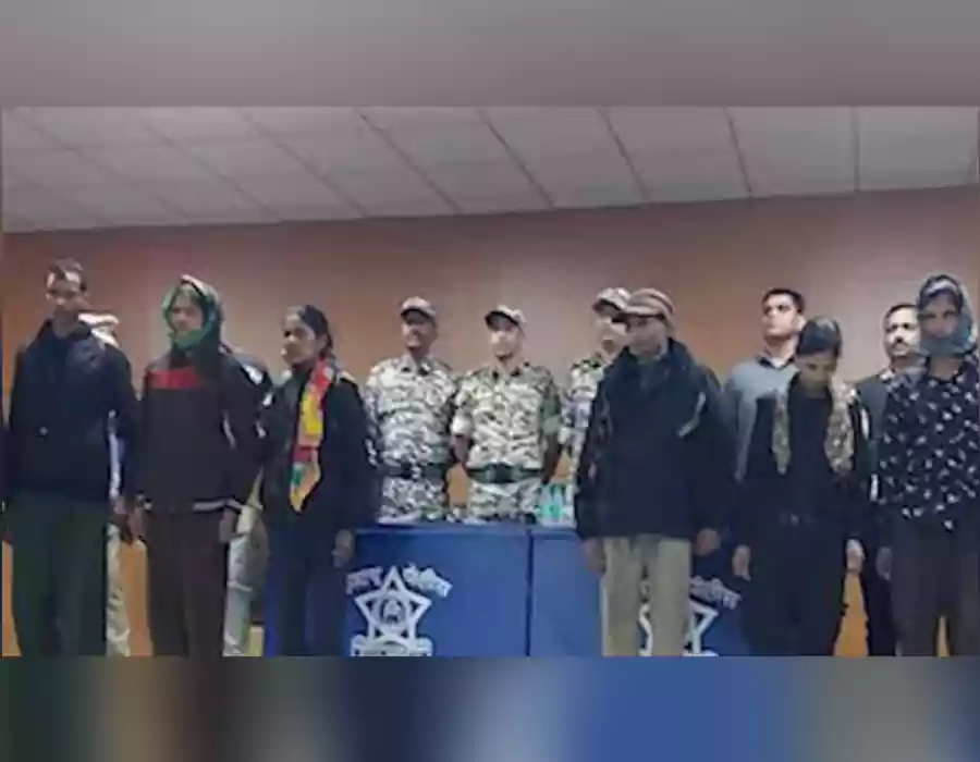 లొంగిపోయిన మావోయిస్టు అనంత్ టీమ్.. లేఖ విడుదల చేసిన 24 గంటల్లోనే సరెండర్