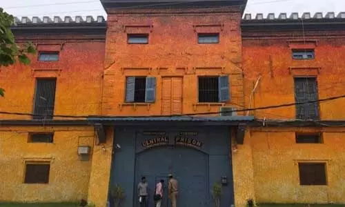 చంచల్‌గూడ జైల్లో రౌడీ షీటర్ల మధ్య ఘర్షణ