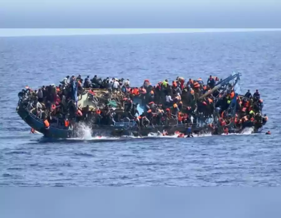 లిబియాలో పడవ బోల్తా 42 మంది గల్లంతు