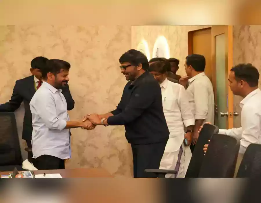 స్క్రిప్ట్‌తో వచ్చి సినిమాలు పూర్తి చేసుకుని వెళ్లండి…సీఎం రేవంత్ రెడ్డి