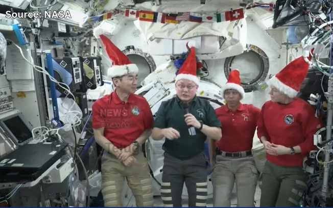 అంతరిక్షంలో క్రిస్మస్ వేడుకలు