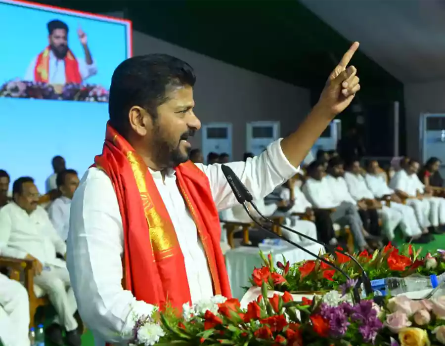 ఎర్రబస్సే కాదు,ఎయిర్ బస్సును ఆదిలాబాద్‌కు తెస్తాం: సీఎం రేవంత్ రెడ్డి