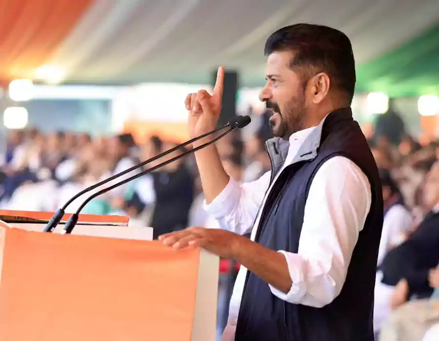 ఓట్‌ చోరీ, ఎస్‌ఐఆర్‌ ద్వారా అక్రమంగా గెలవాలని బీజేపీ చూస్తోంది : సీఎం రేవంత్ రెడ్డి