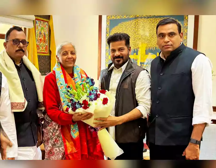 ఢిల్లీలో సీఎం రేవంత్ బిజీబిజీ.. కేంద్ర మంత్రులతో కీలక అంశాలపై చర్చలు